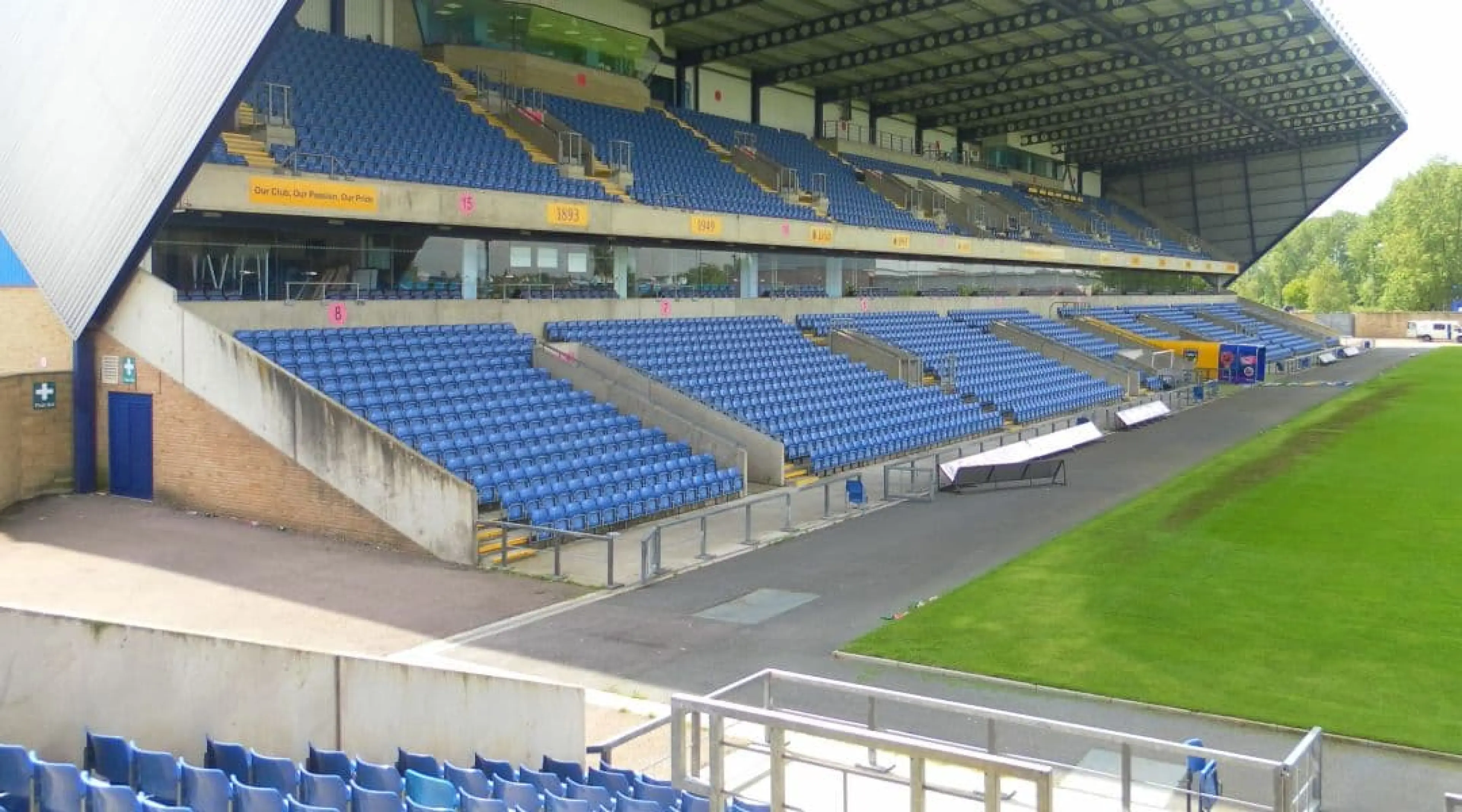 Kassam Stadium