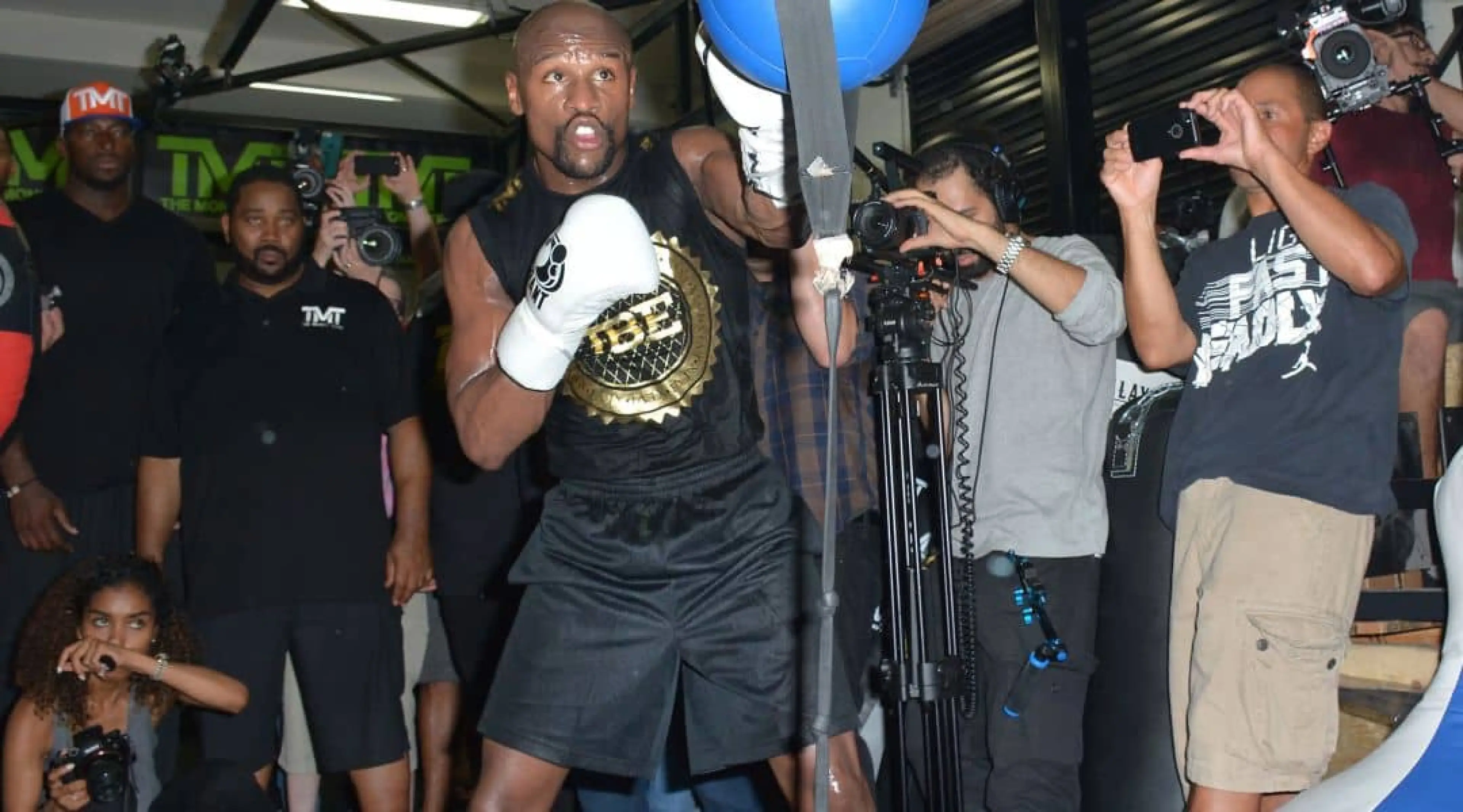 Mayweather v McGregor odds