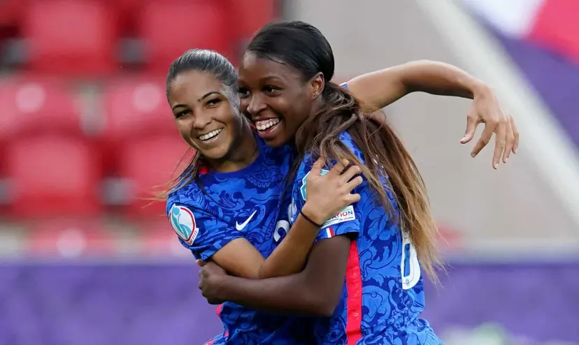 Delphine Cascarino, Grace Geyoro, France