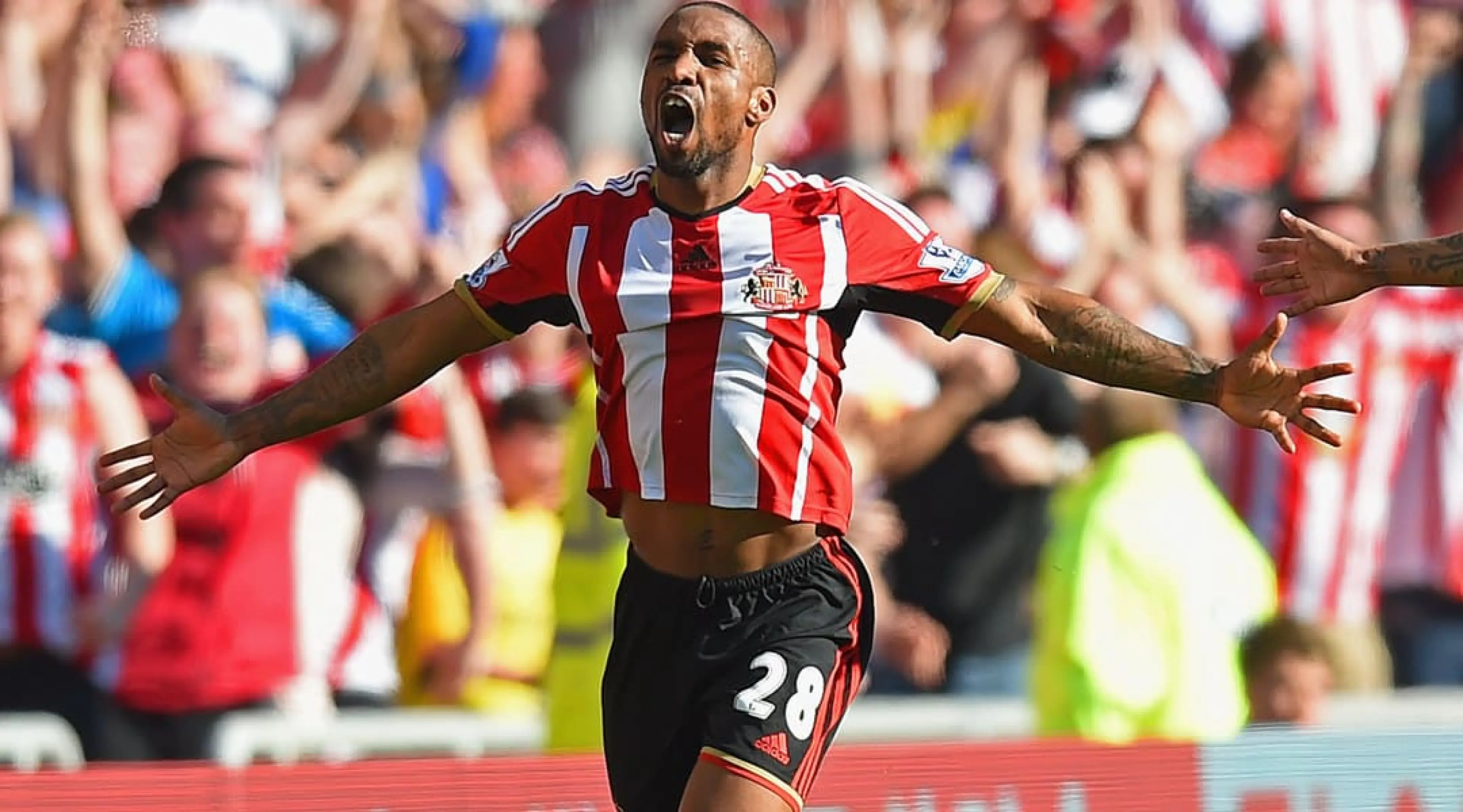 Jermain Defoe celebrates a Sunderland winner against Newcastle