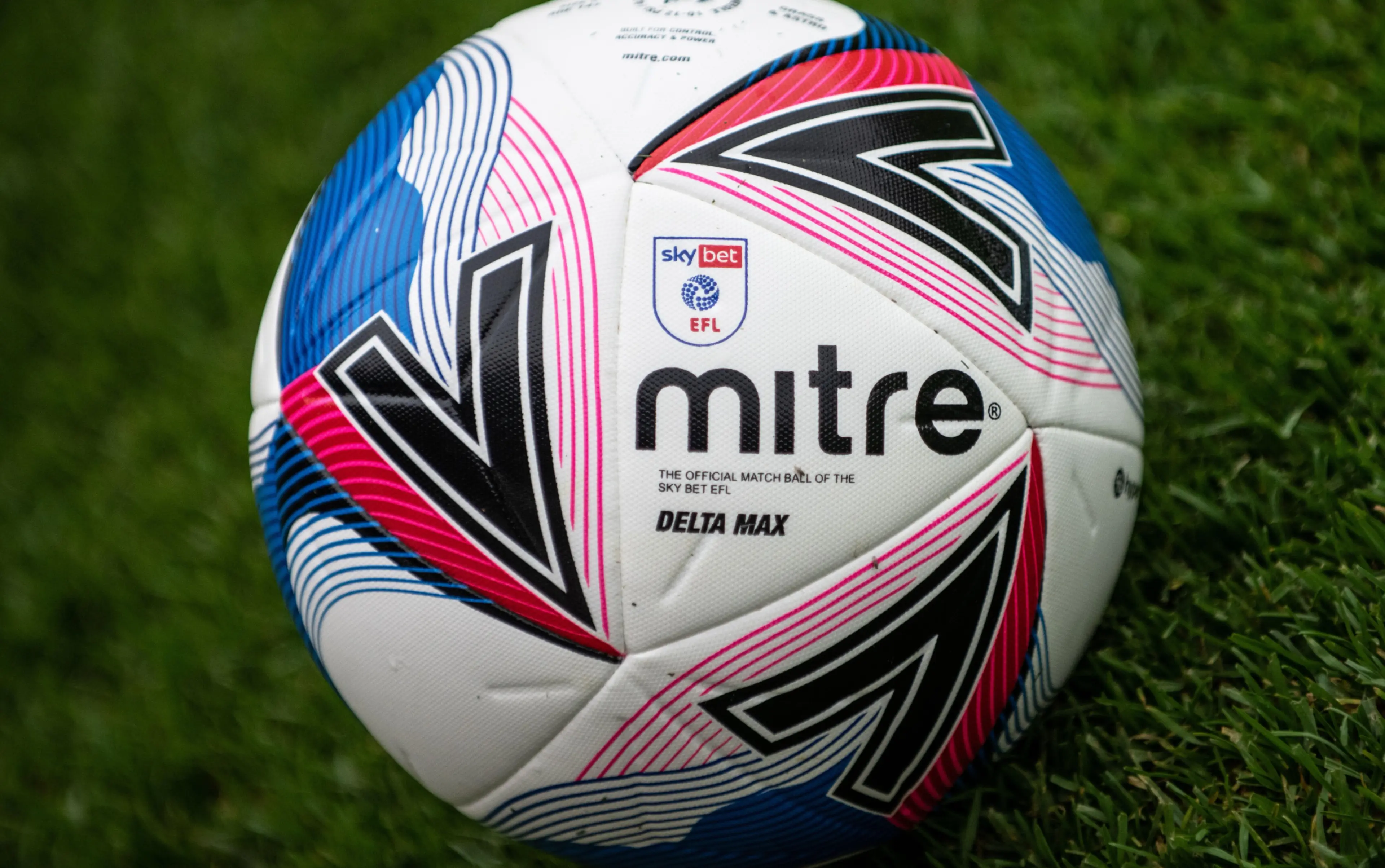 EFL Championship ball