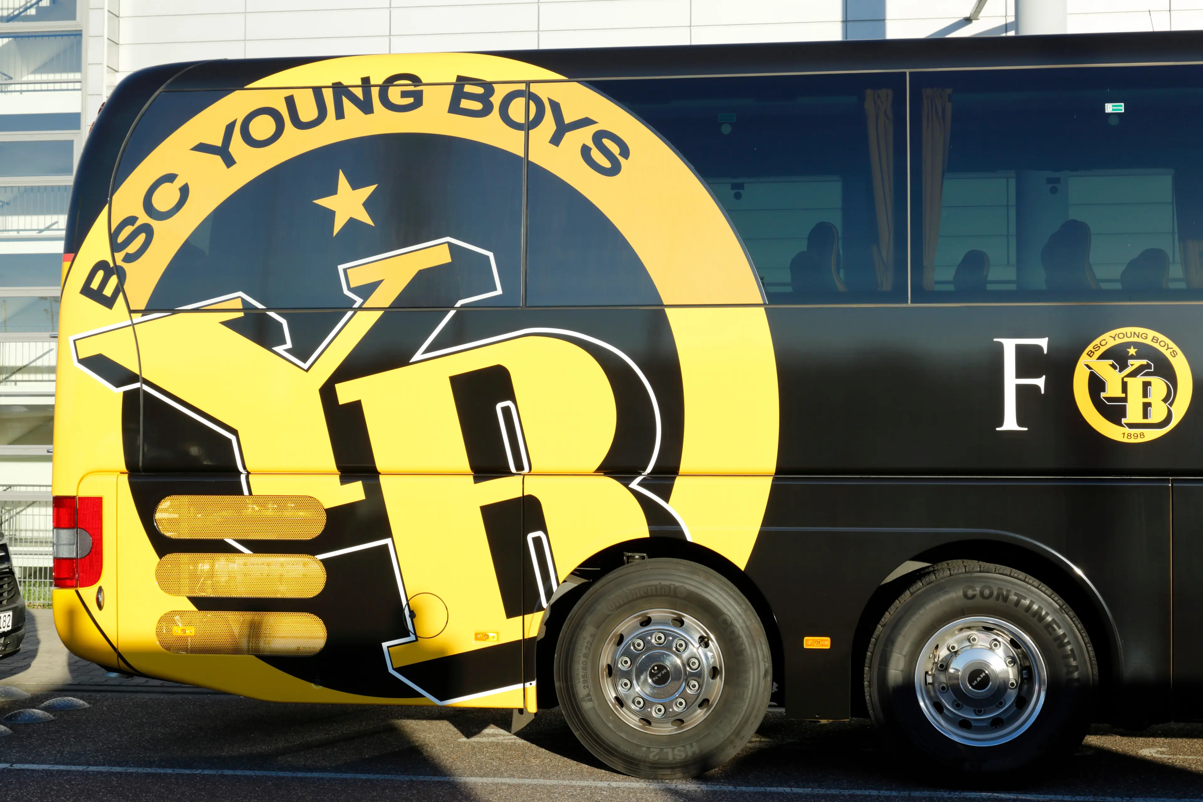 Young Boys bus