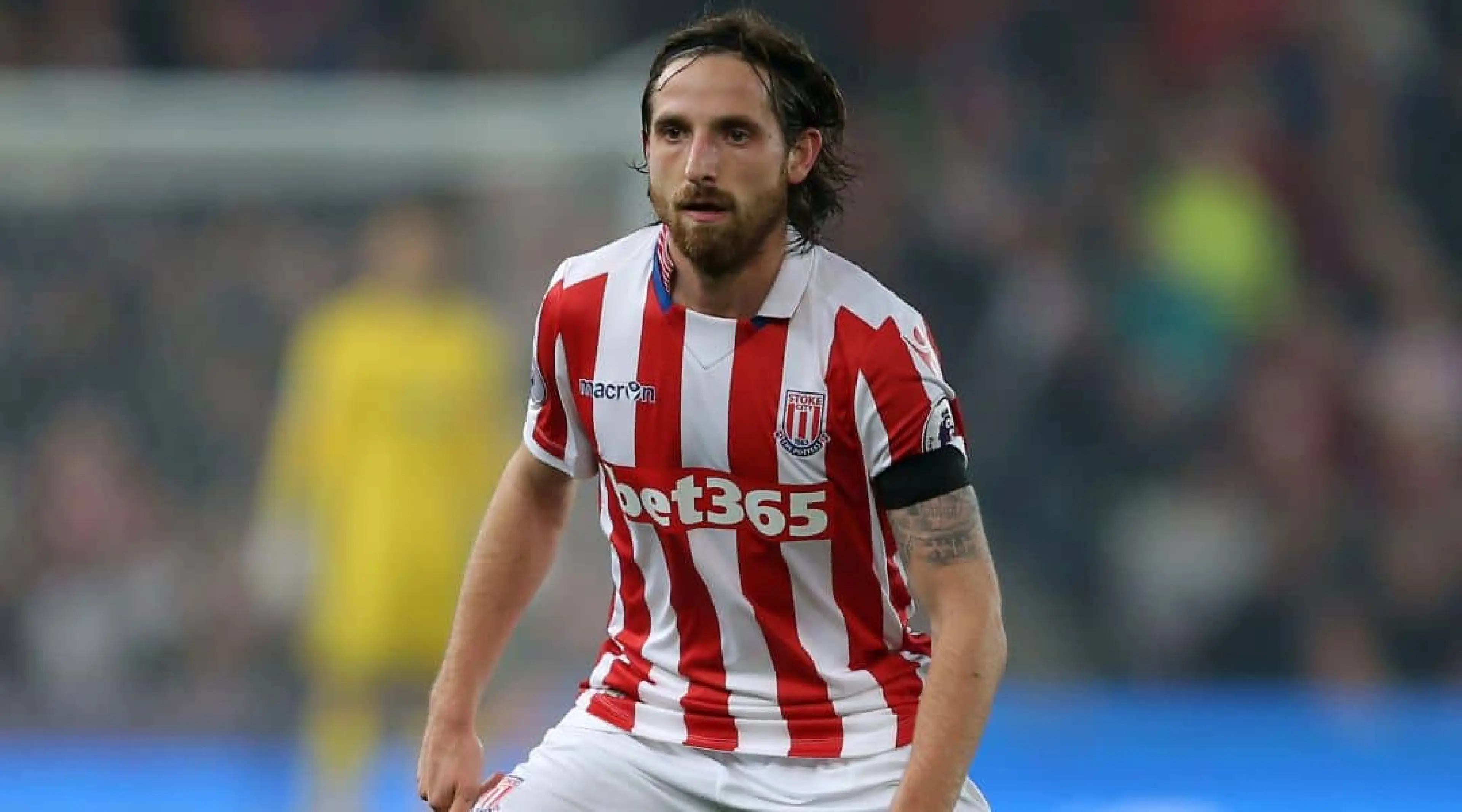 Swansea prepare bid for Stoke midfielder Joe Allen