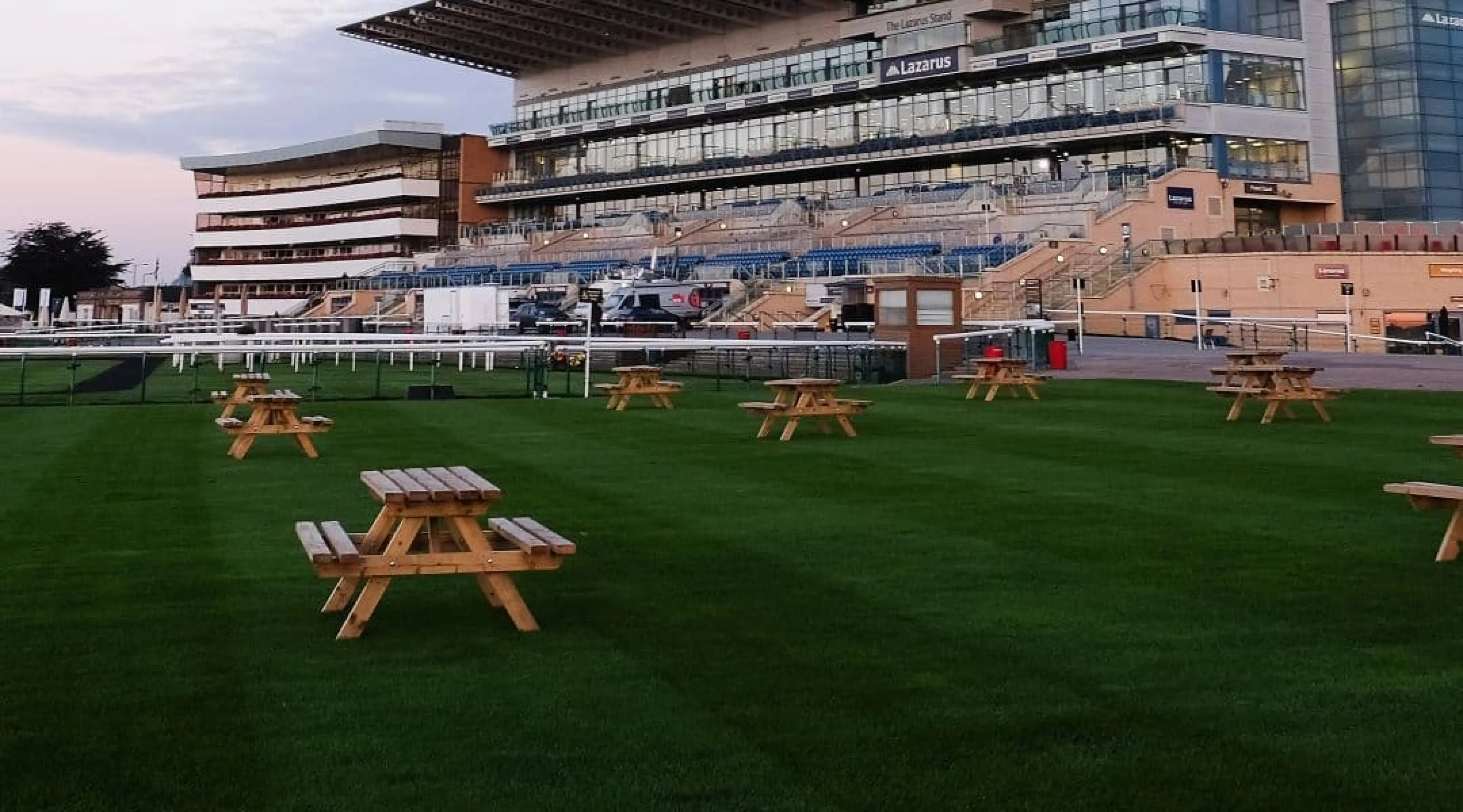 Sky Bet Chase Doncaster Ladbrokes odds