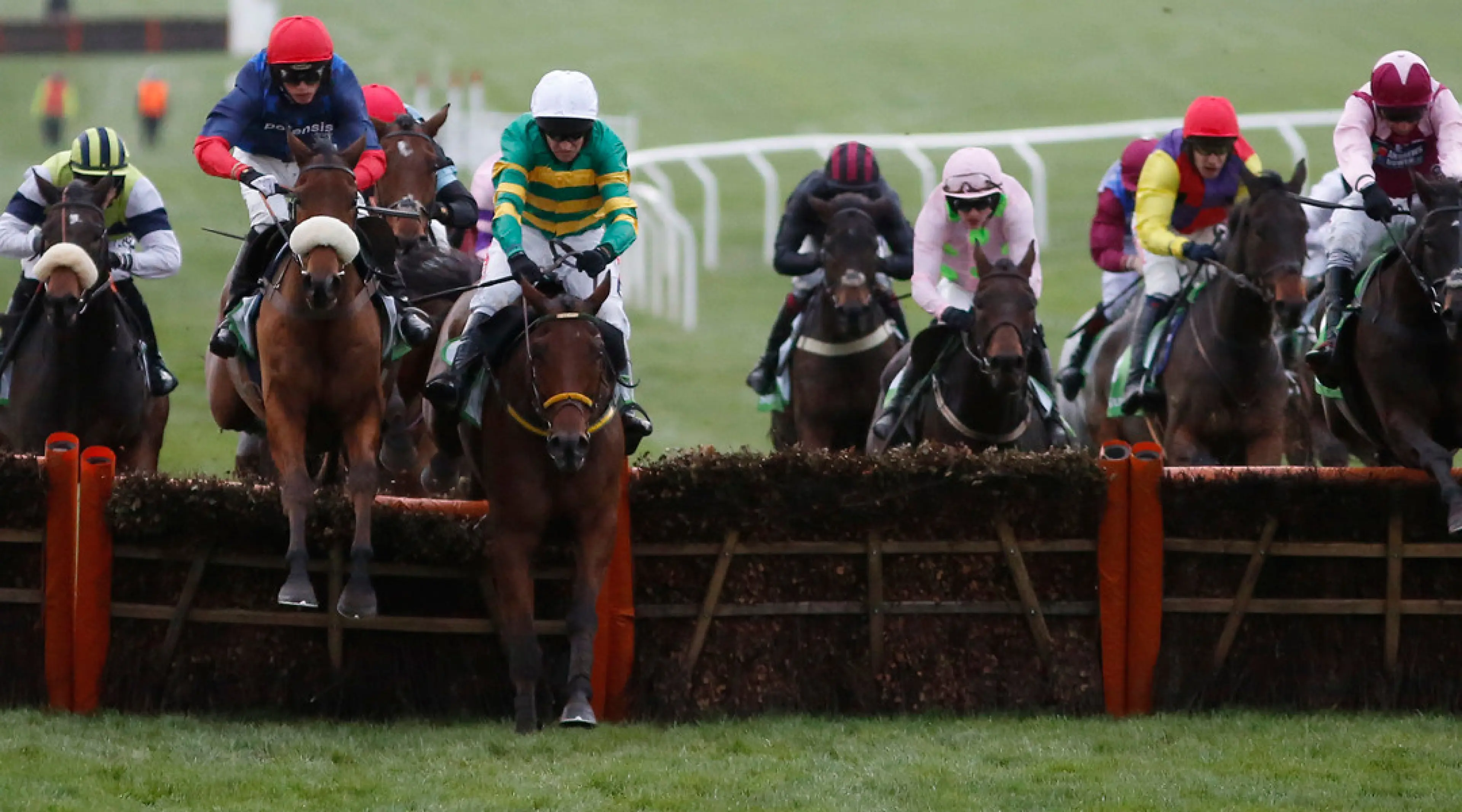 Old Guard wins the Greatwood Hurdle