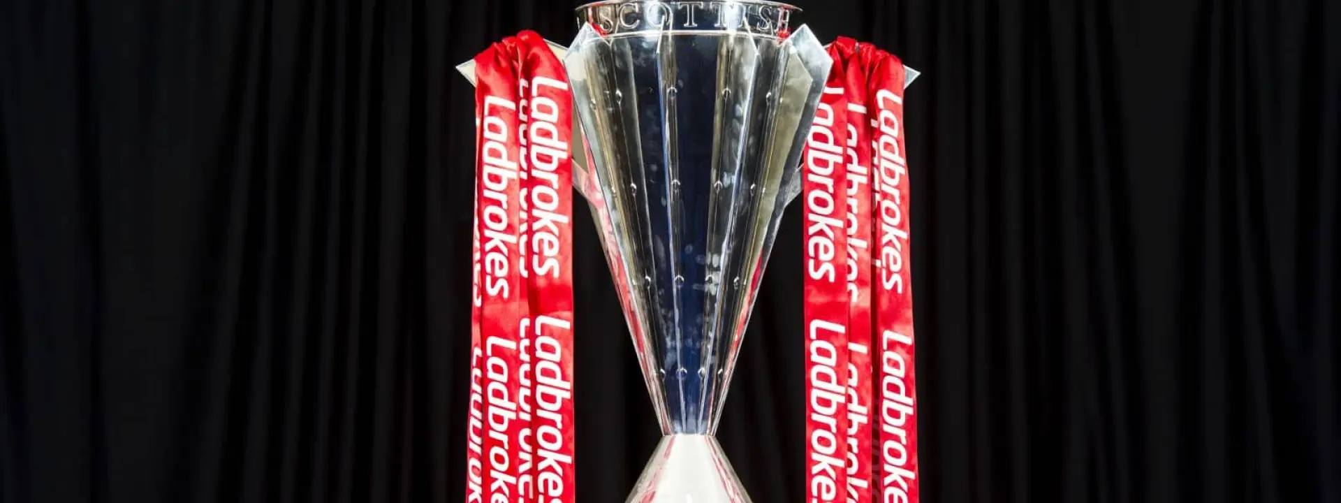 ladbrokes-scottish-premiership-trophy